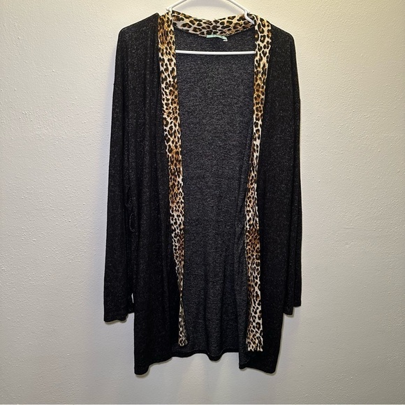 Filly Flair - Animal Print Gray Cardigan - Size Medium - Picture 1 of 8